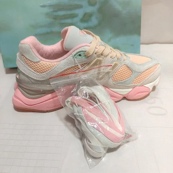 New Balance 9060 Baby Shower Blue Women - Picture 2 of 6